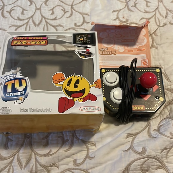 jakks pacific Video Games & Consoles Jakks Pacific Pacman Retro